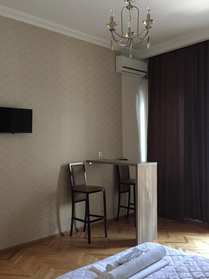 Guest House Rafael Тбілісі Екстер'єр фото