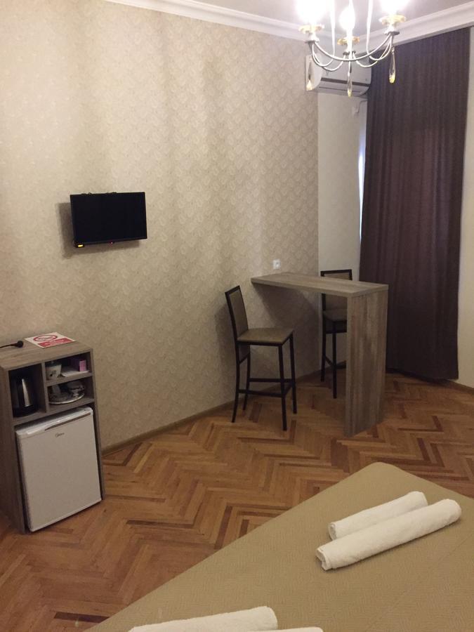 Guest House Rafael Тбілісі Екстер'єр фото