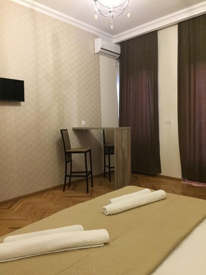 Guest House Rafael Тбілісі Екстер'єр фото