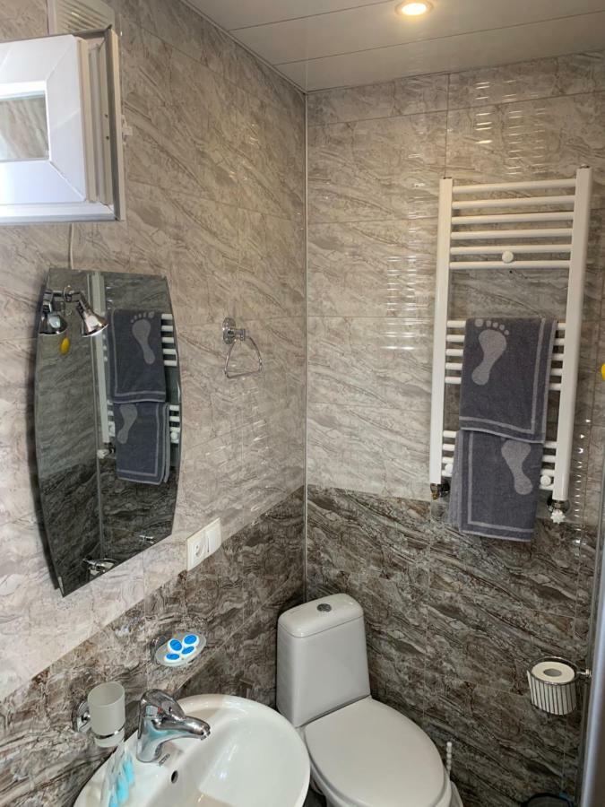 Guest House Rafael Тбілісі Екстер'єр фото