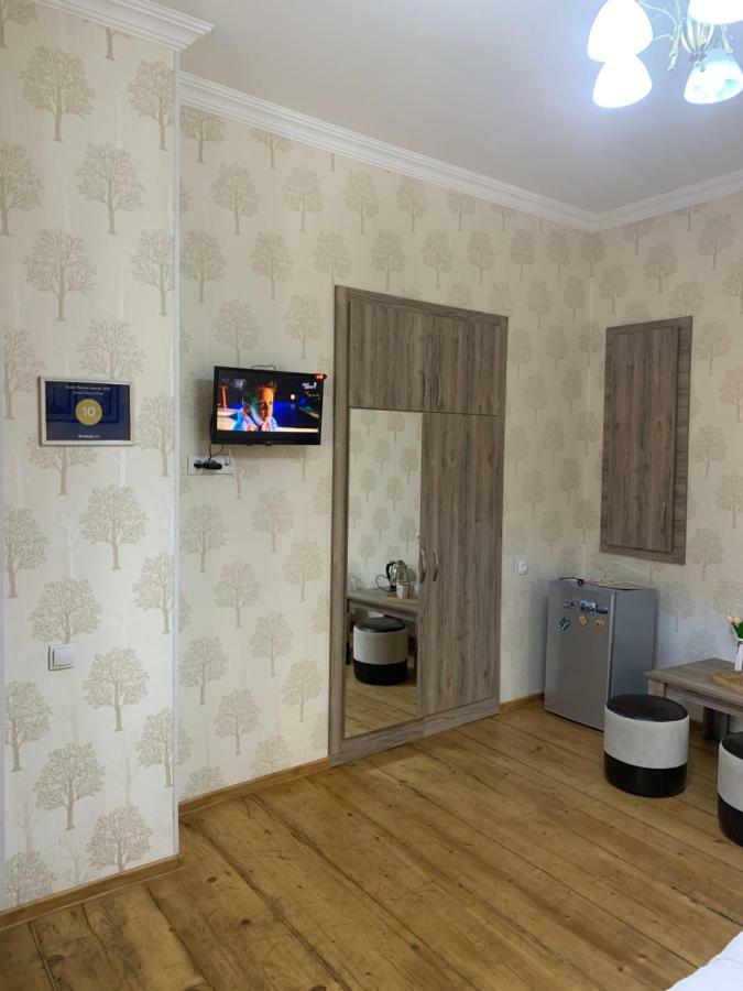 Guest House Rafael Тбілісі Екстер'єр фото
